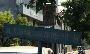 Rumah Dijual di karangjalak