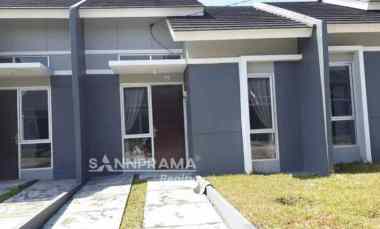 Rumah Selangkah ke Stasiun di Cluster ModernLand Cilejit