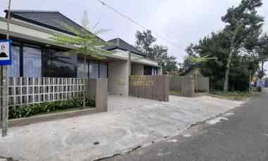 Rumah Siap Huni, 7 menit ke Kampus Uii Jogja di Ngaglik, Sleman