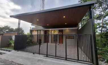 Rumah Siap Huni, 2 Lantai, 7 menit ke Kampus Ternama di Jogja