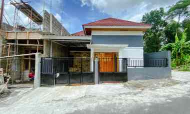 Hunian Murah Siap Huni 500jt Bonus Pagar dan Kanopi di Ngaglik