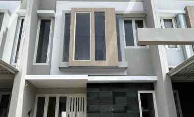 Rumah Baru Lebar 6 meter di Sukolilo Dian Regency Banyak Bonusnya