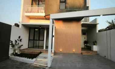 Rumah Modern 2 Lantai Siap Huni dekat Komplek Pemda Sleman