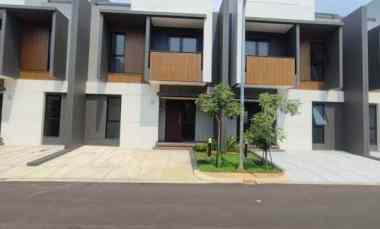 Dijual Rumah Siaphuni di Summarecon Crown Gading Cluster Regia