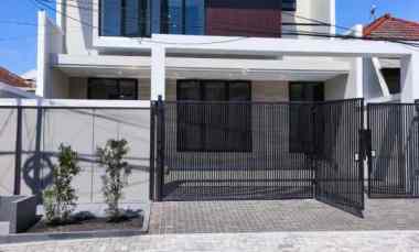 Rumah Baru Mewah di Jalan Utama Sutorejo 100 meter dari Mulyosari