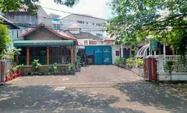 dijual rumah surapati