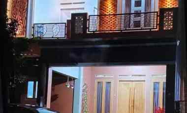 Rumah Dijual di Surya Kencana, Pamulang Barat