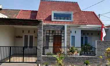 dijual rumah surya regency