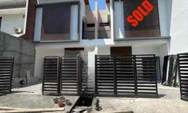 Modern Tropical di Sutorejo Ready Pertengahan 2024 Row Jalan 2 Mobil