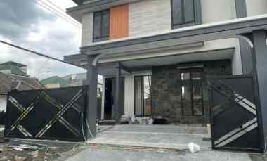 Rumah Dijual di Sutorejo
