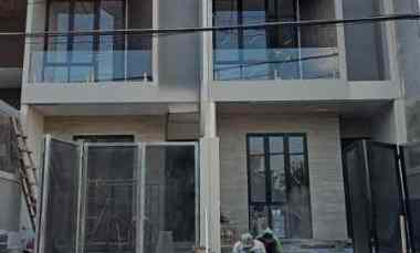 Dijual Rumah Baru Lokasi Strategis di Sutorejo dekat Mulyosari