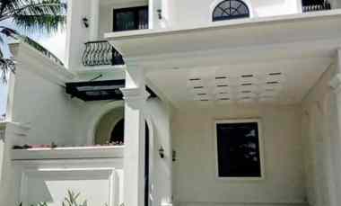 dijual rumah tajem