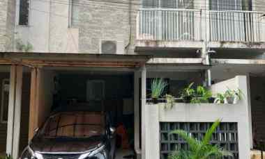 Dijual Murah Banget Rumah 2 Lantai di Talaga Bestari Tangerang