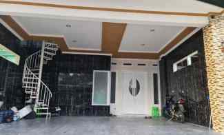 Rumah Mewah di Talaga Bestari Tangerang 1 menit dari Tol