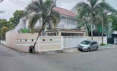 Rumah Mewah Lokasi Elit di Taman Cilandak, Jakarta Selatan