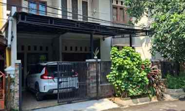 Turun Harga Dijual Cepat Rumah 2 Lantai Galaxy Bekasi K