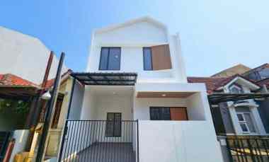 Rumah Dijual di taman harapan baru