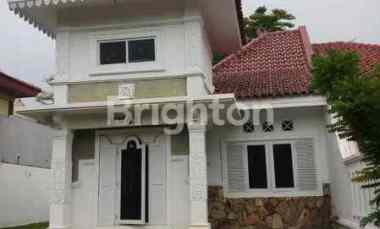 Dijual Rumah Modern Cantik Turun Harga Potensi Pengembangan Rumah