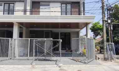 Rumah Taman Pondok Indah New Minimalis Row Jalan 3 Mobil