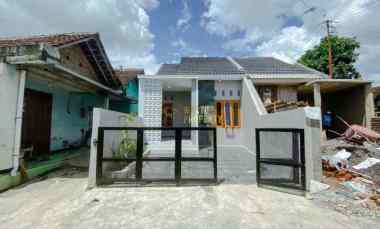 Rumah Baru Desain Cantik Posisi Hook Termurah di Kalasan Sleman