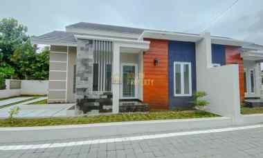 Rumah Siap Huni dalam Cluster, dekat jl. Jogja Solo Kalasan