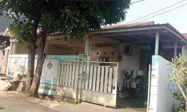 Dijual Rumah Tapak di Ciputat 114 M. 900 juta Nego