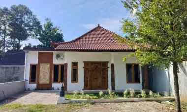 Rumah Eksklusif Etnik Jawa Modern di Kawasan Wisata Borobudur