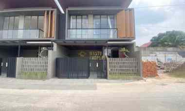 Rumah Modern 2 Lantai dekat Sekolah Kalam Kudus Tegalrejo