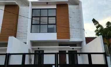 Barang Baru Mau Lewat, Rumah A dan B SHM, IMB Lengkap di Tenggilis