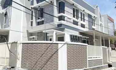 Tenggilis, Tenggilis Model Scandinavian, dekat Raya Prapen/Jemursari