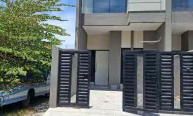 Rumah Baru Tenggilis Mejoyo, Rungkut, Kendangsari, Row 2 Mobil