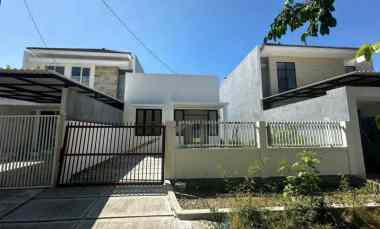 dijual rumah tenggilis mejoyo