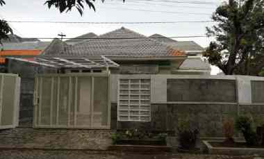 Dijual Rumah Bagus Siap Huni 2 Lantai Tenggilis Timur dalam Surabaya