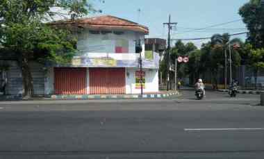 Rumah Dijual di TEPI JALAN RAYA SUKARNO HATTA PASURUAN KOTA, JATIM