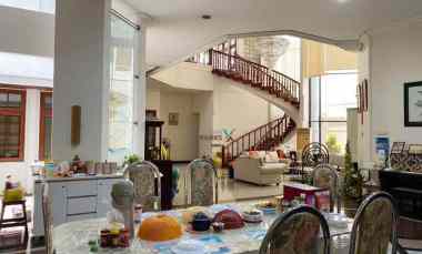 Dijual Rumah Terawat Siap Huni di Surabaya Pusat