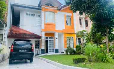 Dijual - Rumah Tinggal 2 Lantai Komplek Royal Sumatera