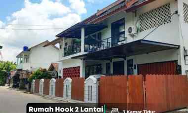 Rumah 2 Lt Tepi Aspal di Mlati, Cuma 2 km ke Ringroad, Jogja