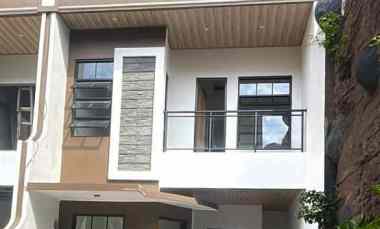 For Sale Town House Eklusive