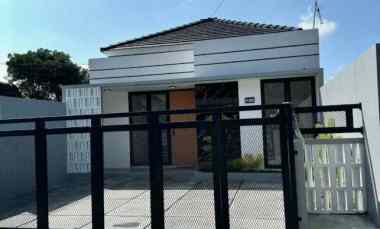 Rumah Siap Huni Minimalis Modern, Bisa Kpr, dekat Polres Sleman