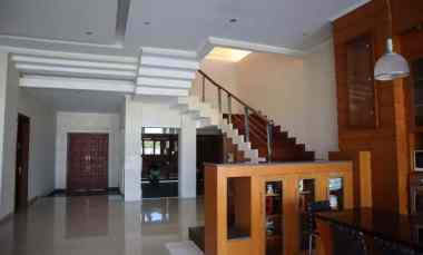 Dijual Rumah Mewah 2 Lantai Lokasi di Tukad Barito Denpasar Timur