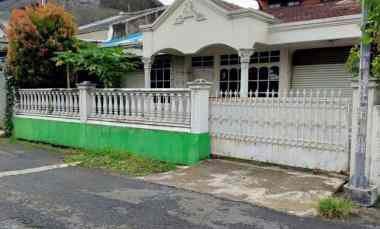 dijual rumah turangga