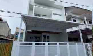 Rumah 3 Lantai Siap Huni Area Turangga Buah Batu Kota Bandung