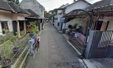 500 M Pondok Pandanaran, dekat Kampus UII, Rumah Siap Huni 600 juta