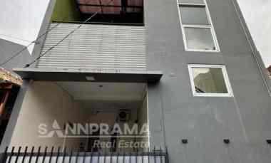 Dijual Rumah Full Bangunan Semi Furnished di Cakung Jaktim -rn