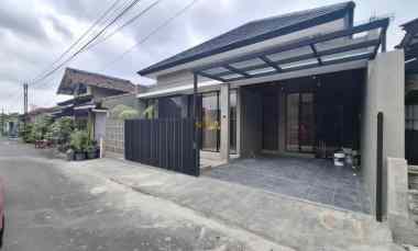 Rumah Siap Huni dalam Perumahan dekat Kampus Uii Terpadu Jogja