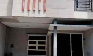 Rumah Minimalis Urban Mansion, dekat Dharmahusada, One Gate