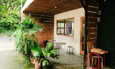 Dijual Rumah Usaha di Kawasan Cihapit Kota Bandung