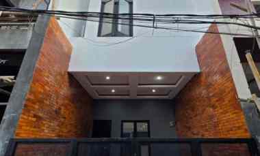 dijual rumah utan kayu