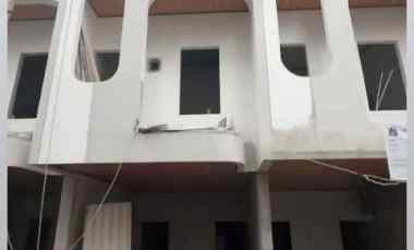 Rumah di Utan Kayu Utr dekat Stasiun Matraman, Toll Rawamangun, FKUI