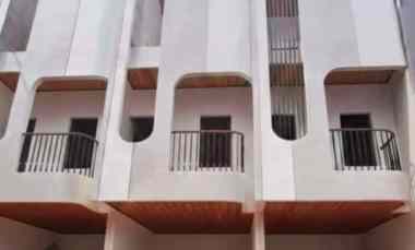 Rumah Ready Stock 3 Lt dekat UNJ, Stasiun Matraman, Toll Rawamangun